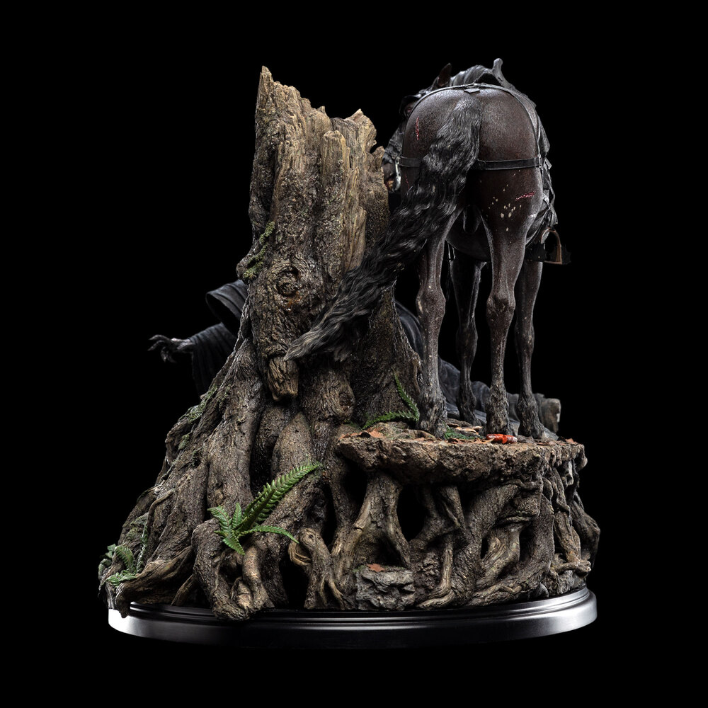 Weta Workshop - Masters Collection - Escape Off The Road - Side View